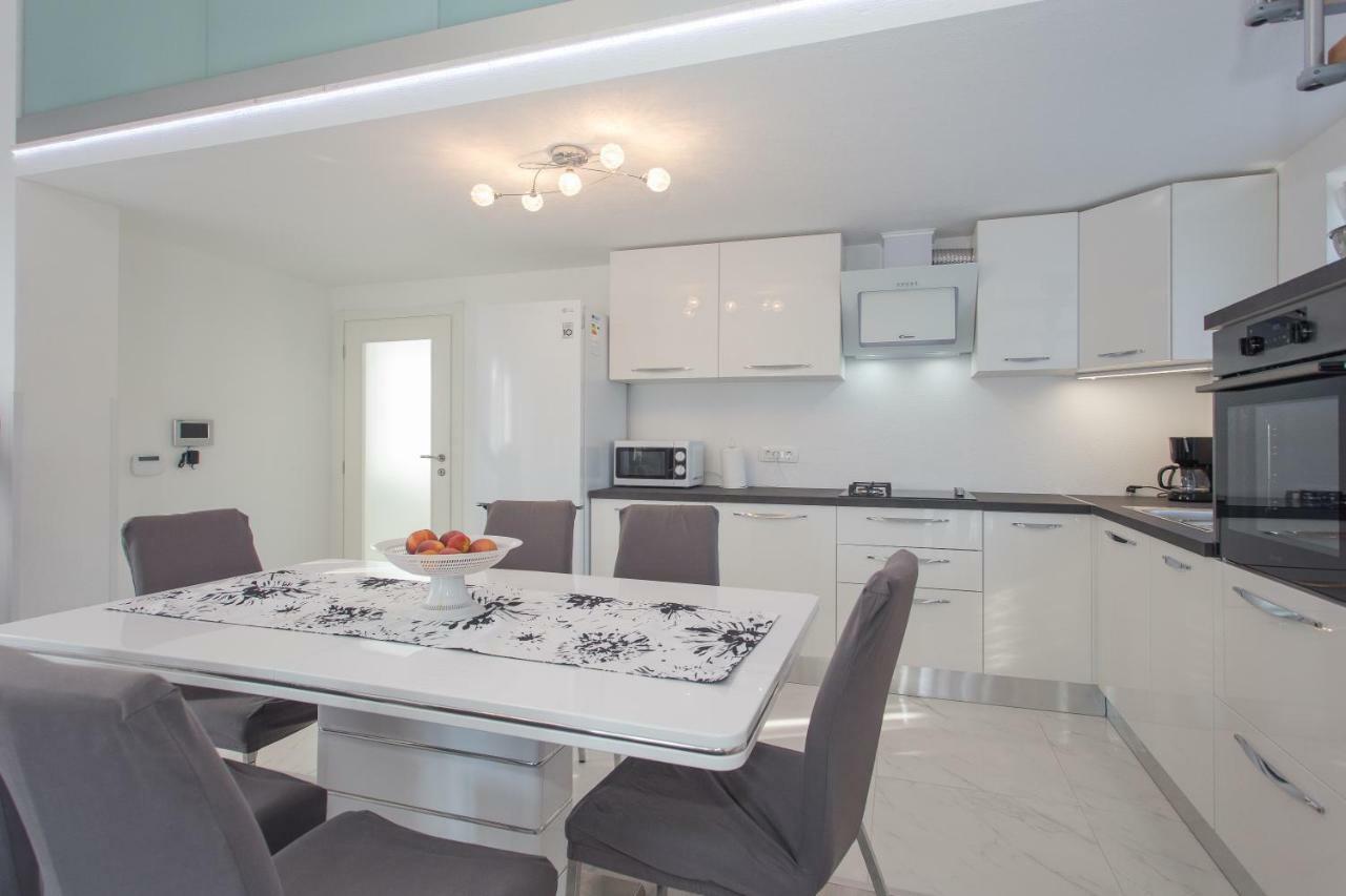 Vinišće Villa Supuk מראה חיצוני תמונה